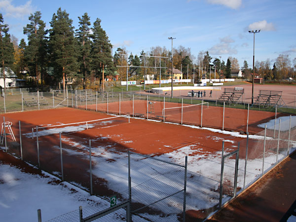 Tenniskentti&auml;